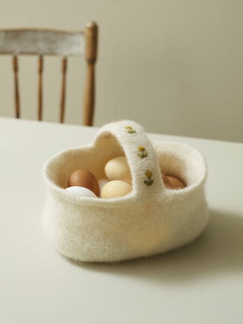 Hovedbilde Påskekurv i Vams | Strikkepakke