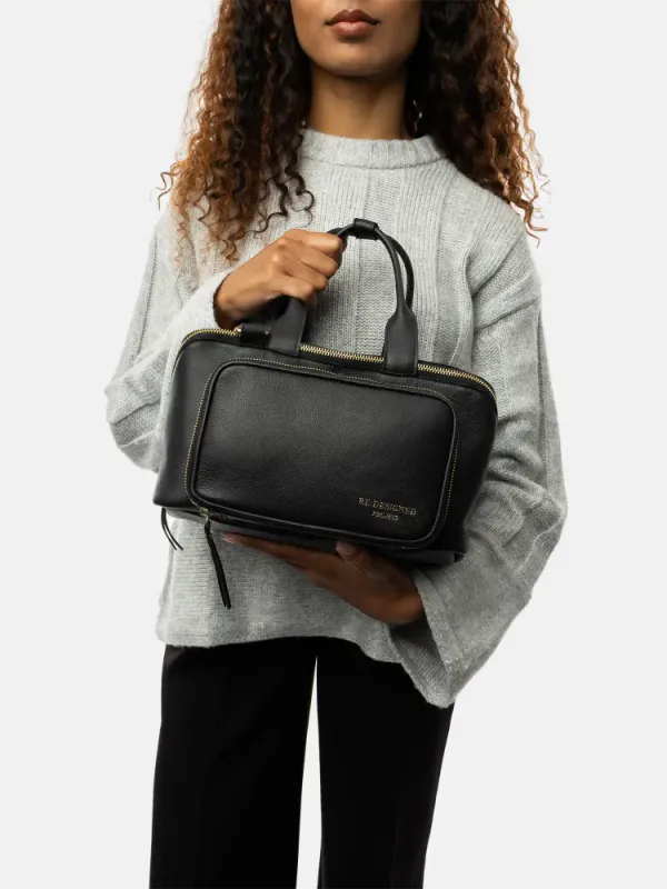 Project 39 - Sort, romslig prosjektveske i kompakt størrelse