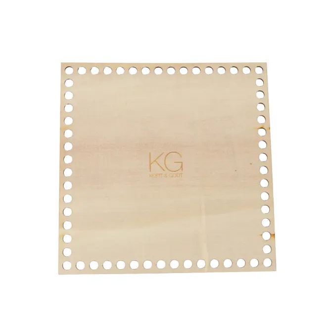Hovedbilde Firkantet bunn i finer 15 x 15 cm – til kurver og oppbevaring