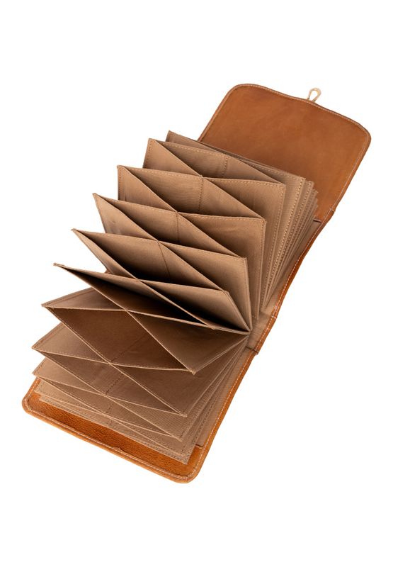 Project 93 – Eksklusiv rundpinneveske i skinn - Burned Tan/Gold